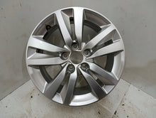Laden Sie das Bild in den Galerie-Viewer, 1x Alufelge 16 Zoll 7.0" 4x108 44ET 9677989577 Peugeot Rim Wheel FEL7950648986sf
