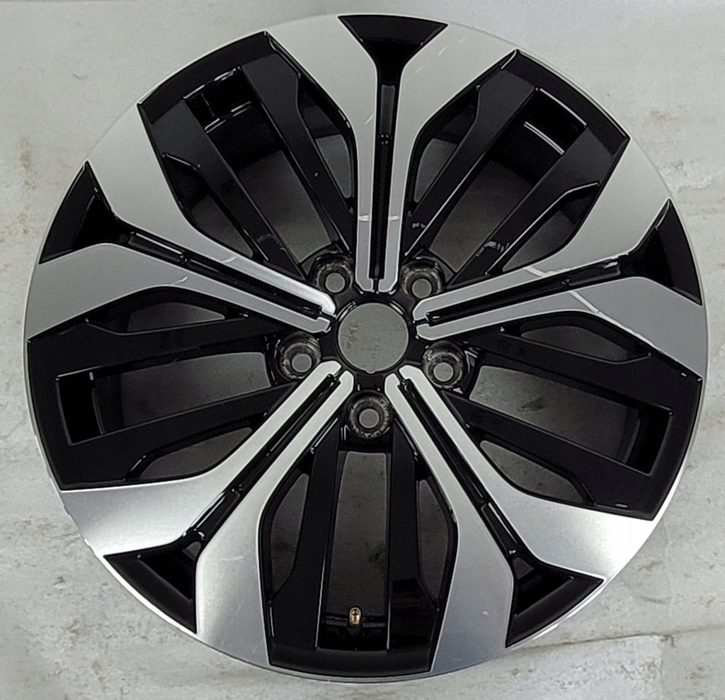 1x Alufelge 18 Zoll 7.5" 5x114.3 45ET 403007567R Renault Megane Talisman