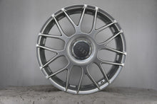 Load image into Gallery viewer, 1x Alufelge 17 Zoll 7.5&quot; 5x112 43ET Glanz Silber 8D0601025R Audi Rim Wheel