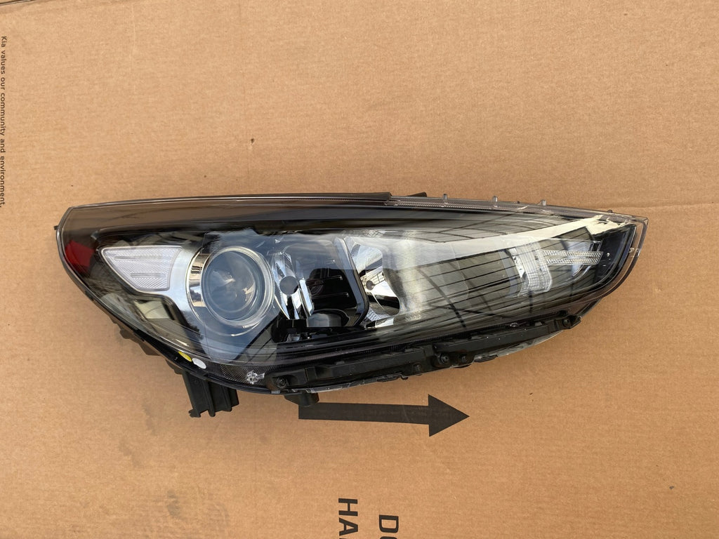 Frontscheinwerfer Hyundai I30 III 92102-G4060 Rechts Scheinwerfer Headlight