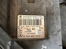 Load image into Gallery viewer, Frontscheinwerfer Mercedes-Benz W246 A2468207261 Rechts Scheinwerfer Headlight SCH7936728324la