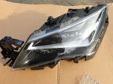 Laden Sie das Bild in den Galerie-Viewer, Frontscheinwerfer Seat Leon 5F1941007A LED Links Scheinwerfer Headlight SCH6559388890pg
