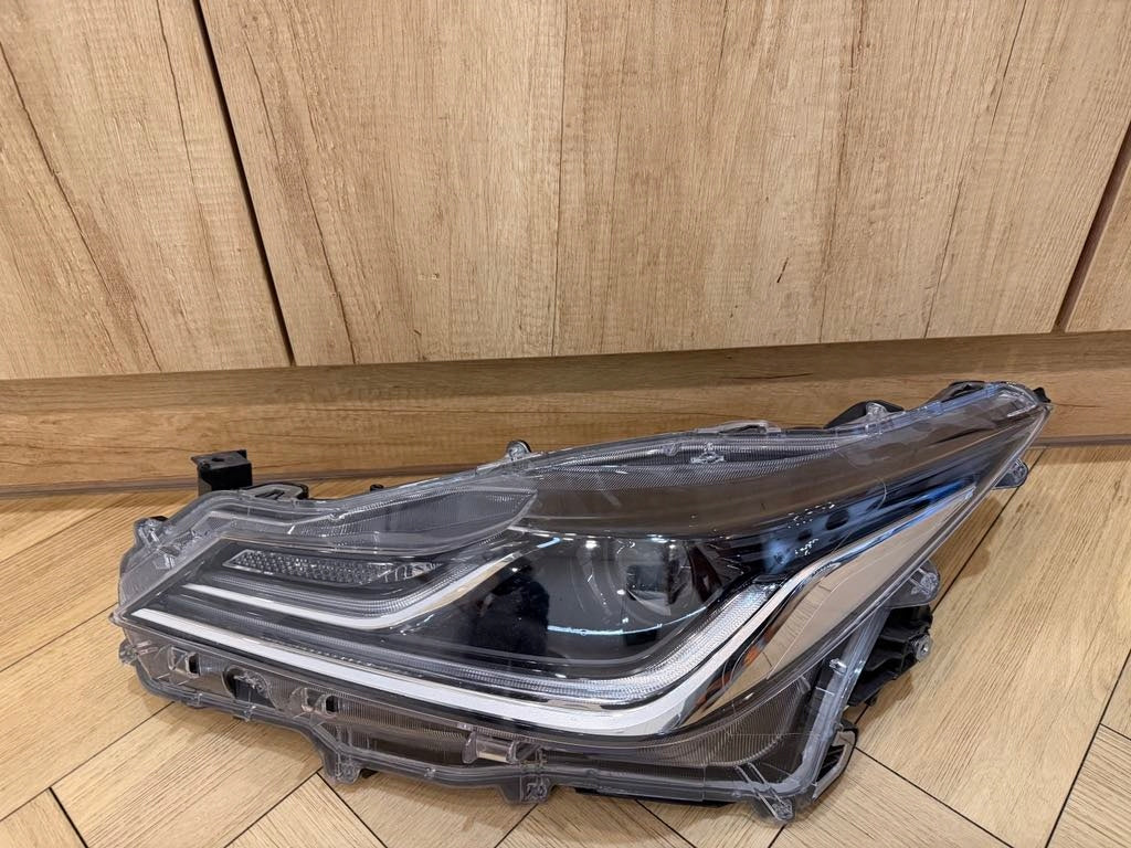 Frontscheinwerfer Toyota Corolla 81150-02T51 Links Scheinwerfer Headlight SCH4864254475sw