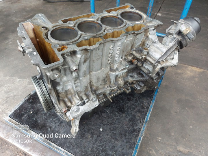 Motorblock Ford Mini Peugeot GU15 1.6 THP 97PS 71kW Benzin Unkomplett MOT8228337057kr