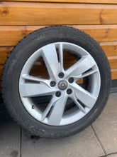Laden Sie das Bild in den Galerie-Viewer, 1x Alufelge 17 Zoll 7.0&quot; 5x115 44ET Opel Astra J Rim Wheel