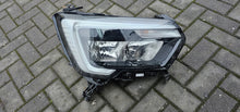 Laden Sie das Bild in den Galerie-Viewer, Frontscheinwerfer Renault Master III 260105567R Rechts Scheinwerfer Headlight