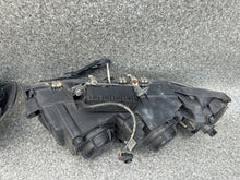 Load image into Gallery viewer, Frontscheinwerfer Volvo S80 I 8620662 8620663 Ein Stück (Rechts oder Links) SCH8254908413pp