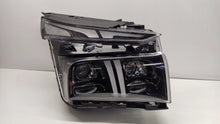 Laden Sie das Bild in den Galerie-Viewer, Frontscheinwerfer Hyundai Santa Fe IV 92102S1600 92102CL100 LED Rechts Headlight