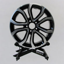 Load image into Gallery viewer, 1x Alufelge 17 Zoll 7.0&quot; 5x112 48ET A2054010200 Mercedes-Benz W205 Rim Wheel