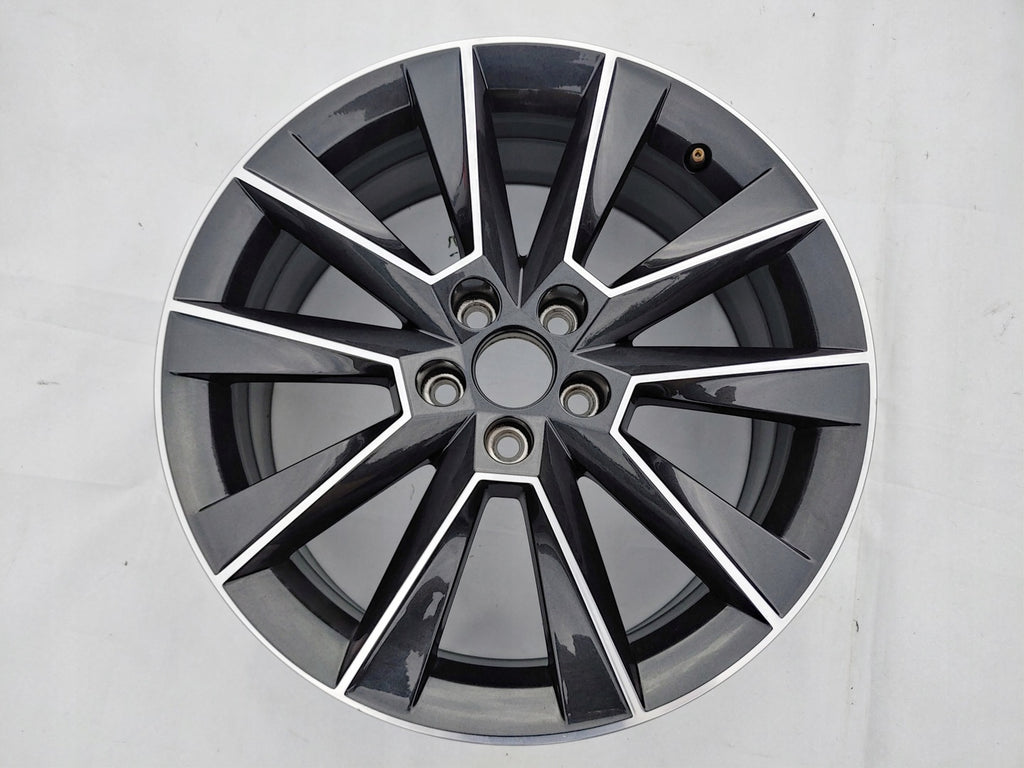 1x Alufelge 17 Zoll 7.0" 5x100 46ET Glanz Graphit 5JJ601025A Skoda Fabia Iii