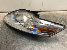 Laden Sie das Bild in den Galerie-Viewer, Frontscheinwerfer Ford Mondeo 7S71-13K060-CC Links Scheinwerfer Headlight SCH7710447583ef