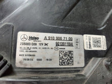 Load image into Gallery viewer, Frontscheinwerfer Mercedes-Benz Sprinter A9109067100 Links Headlight SCH7165596336vy