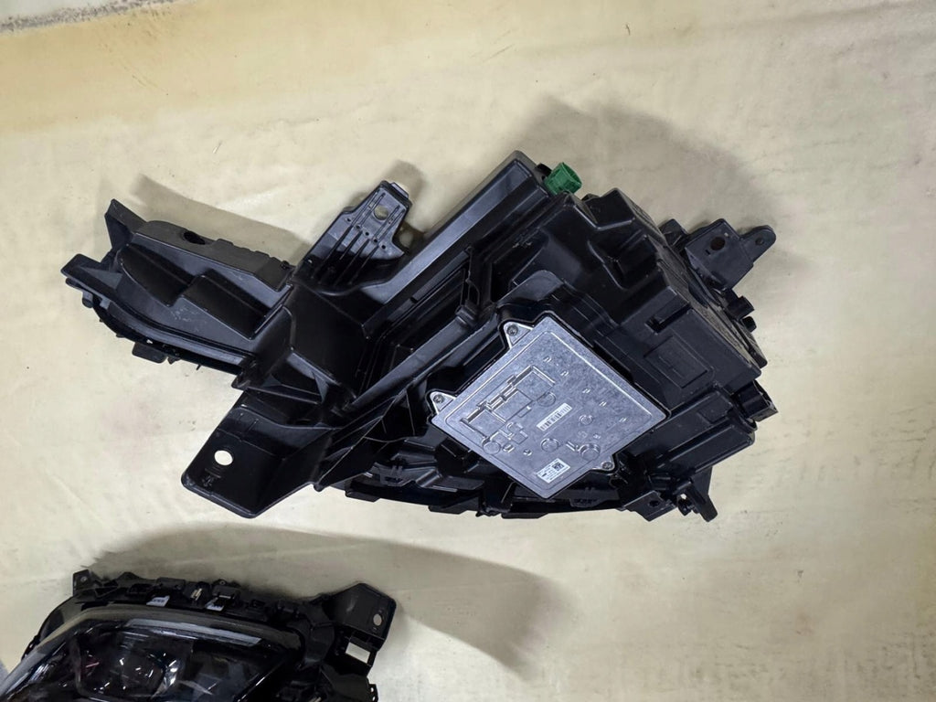 Frontscheinwerfer Alfa Romeo 50572576 Ein Stück (Rechts oder Links) Headlight SCH2056121609jy