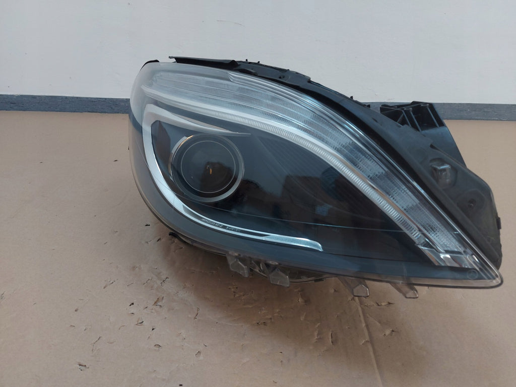 Frontscheinwerfer Mercedes-Benz W246 A2468207261 Xenon Rechts Headlight SCH3200472239xb