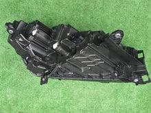 Laden Sie das Bild in den Galerie-Viewer, Frontscheinwerfer Skoda Enyaq 5LB941015 Full LED Links Scheinwerfer Headlight