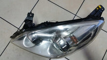 Laden Sie das Bild in den Galerie-Viewer, Frontscheinwerfer Opel Vectra C 13170933FY Xenon Links Scheinwerfer Headlight