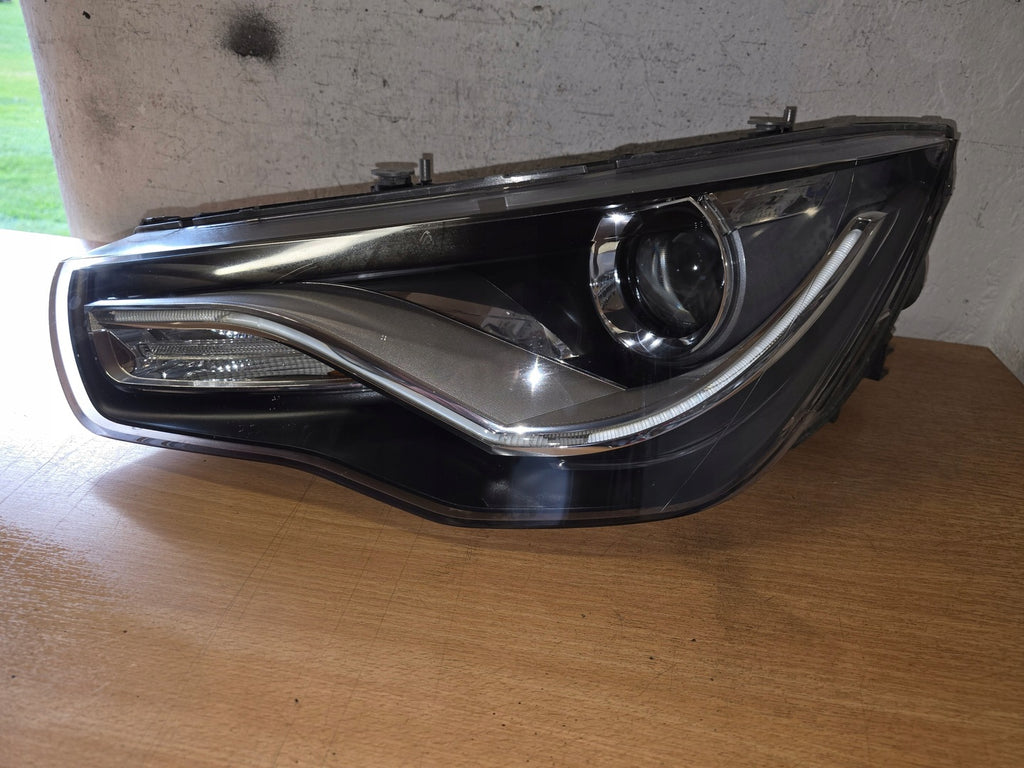 Frontscheinwerfer Audi A1 8X0941005 Xenon Links Scheinwerfer Headlight