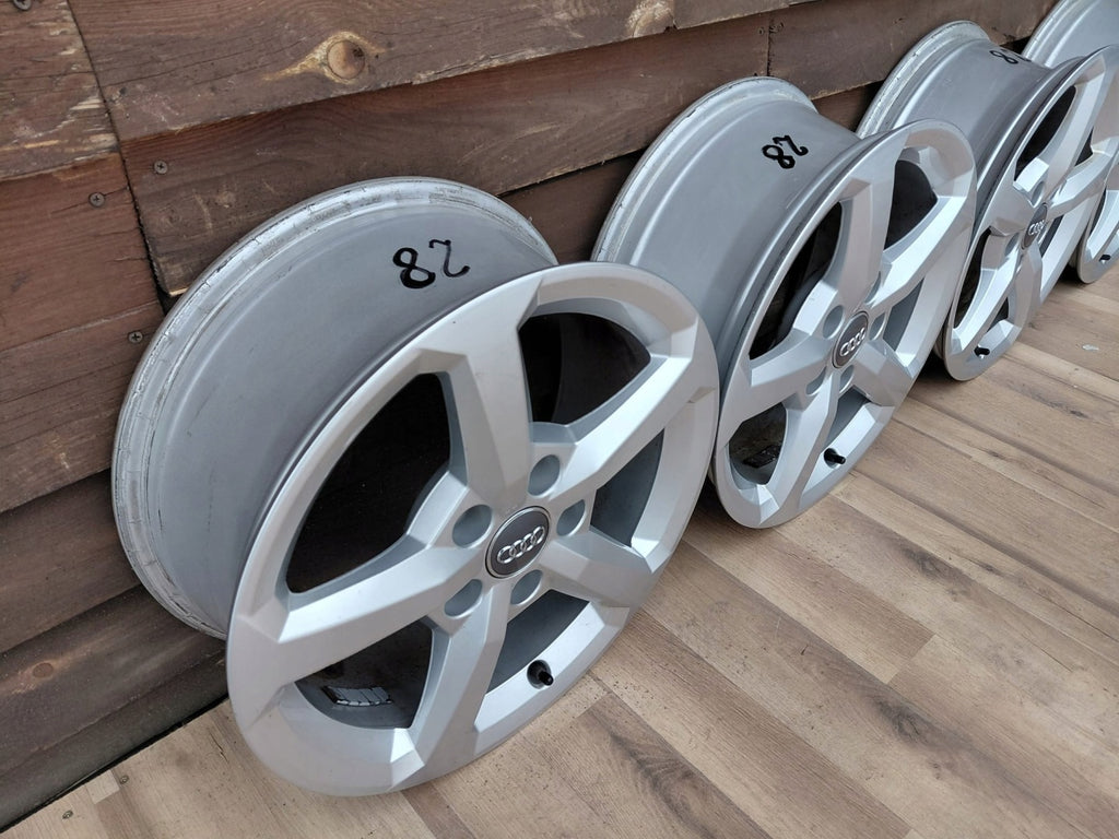 4x Alufelge 16 Zoll 6.5" 5x112 43ET Glanz Silber 81A601025 Audi A4 A3 Rim Wheel FEL5952866774xo