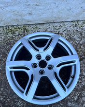Load image into Gallery viewer, 1x Alufelge 18 Zoll 8.0" 5x112 39ET Glanz Silber 8R0601025A Audi Rim Wheel FEL3788769481su