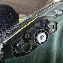 Laden Sie das Bild in den Galerie-Viewer, Frontscheinwerfer Toyota Corolla 81150-02860 Rechts Scheinwerfer Headlight