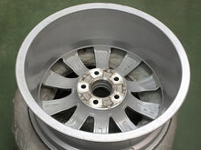 Load image into Gallery viewer, 1x Alufelge 17 Zoll 7.0&quot; 5x112 34ET Glanz Silber 80A601025J Audi Rim Wheel