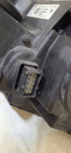 Laden Sie das Bild in den Galerie-Viewer, Frontscheinwerfer Opel Astra K 39081893 39081892 Ein Stück (Rechts oder Links) SCH8703421940gr