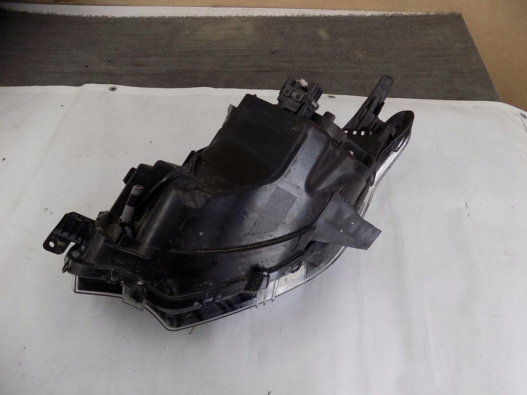 Frontscheinwerfer Mitsubishi L200 8301D154 Rechts Scheinwerfer Headlight