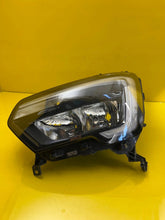 Laden Sie das Bild in den Galerie-Viewer, Frontscheinwerfer Renault Master 260607867R LED Ein Stück (Rechts oder Links) SCH5559639187nd