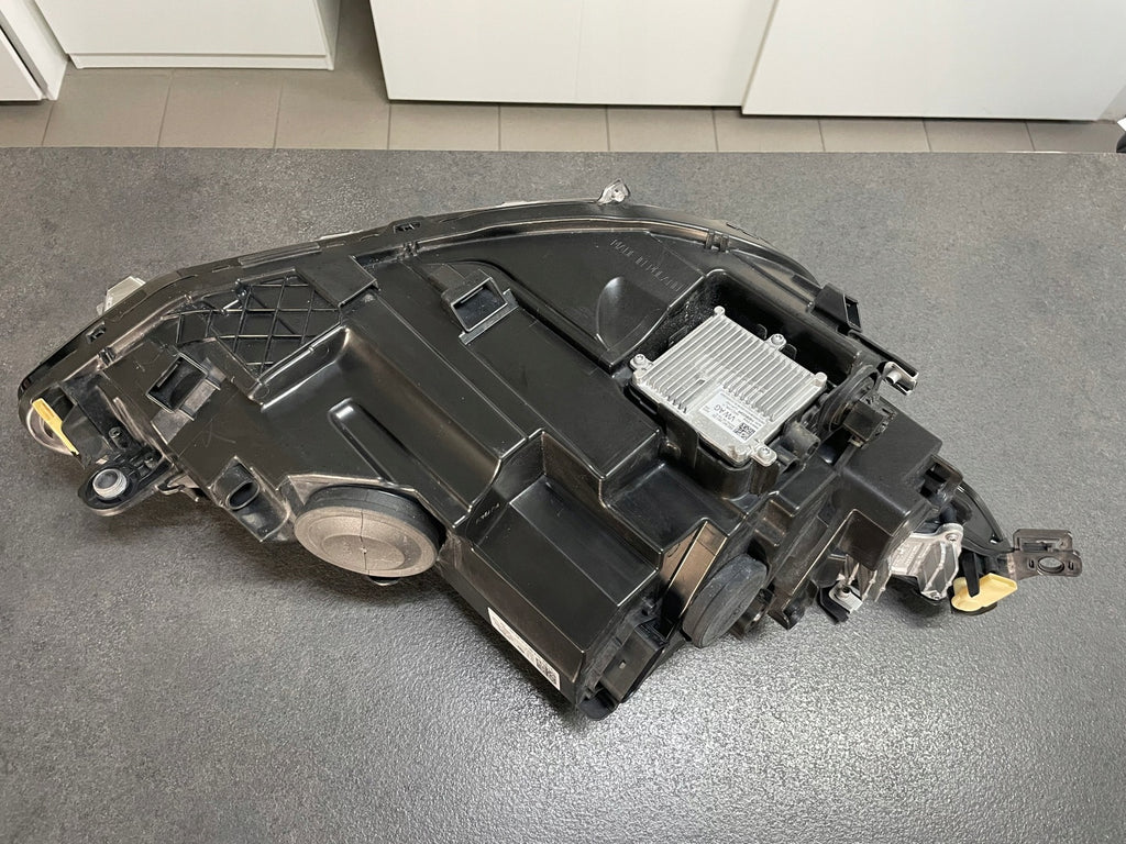 Frontscheinwerfer VW Golf VIII 5H1941006 5H1941005 LED Rechts oder Links SCH6272057690eb