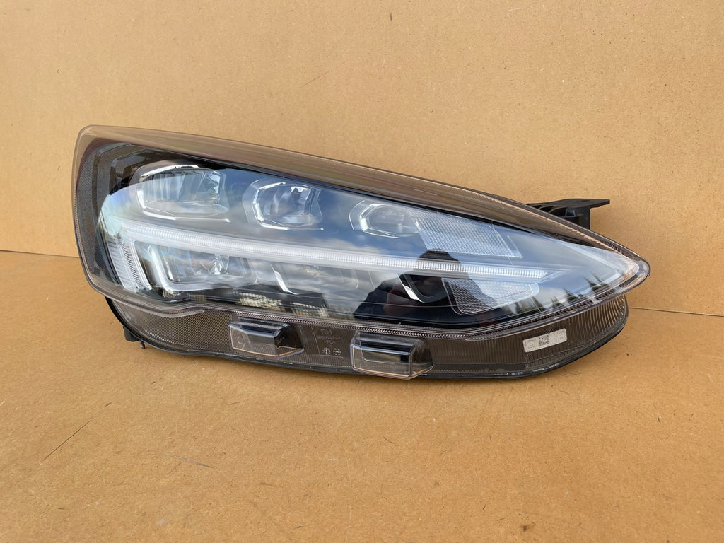 Frontscheinwerfer Ford Focus MX7B-13E014-ED Rechts Scheinwerfer Headlight