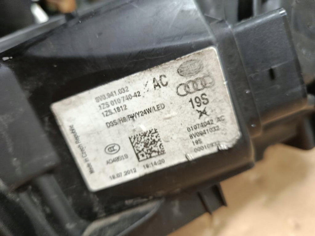 Frontscheinwerfer Audi A3 8V0941032 Bi-Xenon Rechts Scheinwerfer Headlight