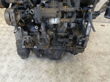 Laden Sie das Bild in den Galerie-Viewer, Motor Toyota Avensis Verso 1AD 2.0 126PS Diesel Engine Unkomplett MOT3079684081bx