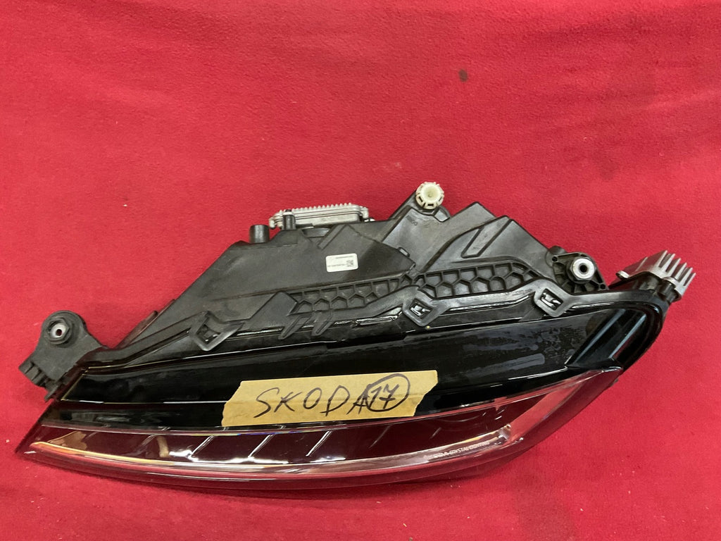 Frontscheinwerfer Skoda Octavia III 3V1941015E LED Links Scheinwerfer Headlight SCH2028096824kq