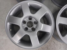 Load image into Gallery viewer, 1x Alufelge 15 Zoll 6.0&quot; 5x100 38ET Glanz Silber 6L0601025F Audi Golf Polo