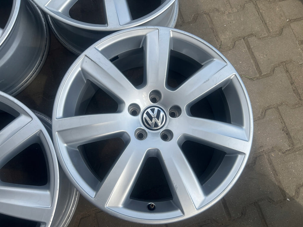 4x Alufelge 18 Zoll 7.5" 5x112 40ET Glanz Silber 601025AM VW Passat Phaeton
