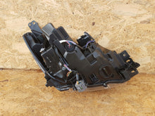 Laden Sie das Bild in den Galerie-Viewer, Frontscheinwerfer Mazda 2 Dj D43N-51040 LED Links Scheinwerfer Headlight