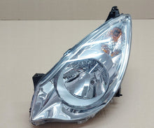 Laden Sie das Bild in den Galerie-Viewer, Frontscheinwerfer Opel Agila B 35300-52K00- Ein Stück (Rechts oder Links)