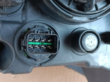 Load image into Gallery viewer, Frontscheinwerfer Hyundai H350 Rechts Scheinwerfer Headlight