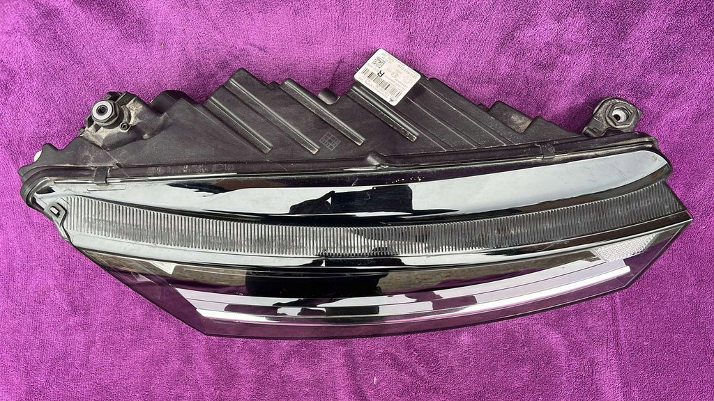 Frontscheinwerfer Skoda Octavia I 8713247-4 5E4941016A Rechts Headlight SCH1065866958fq