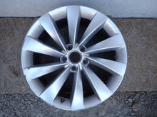 Load image into Gallery viewer, 1x Alufelge 18 Zoll 8.0" 5x112 41ET Glanz 3C8601025AB VW Scirocco Passat Cc FEL3340578270oi