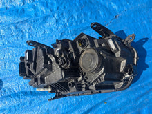 Laden Sie das Bild in den Galerie-Viewer, Frontscheinwerfer Dacia Duster 260602465R Full LED Links Scheinwerfer Headlight