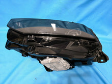 Laden Sie das Bild in den Galerie-Viewer, Frontscheinwerfer Lynk &amp; Co 01 8889665947 LED Links Scheinwerfer Headlight SCH3175760692pn