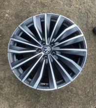 Laden Sie das Bild in den Galerie-Viewer, 1x Alufelge 20 Zoll 9.5" 5x112 VW I Rim Wheel FEL6084228973he