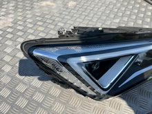 Laden Sie das Bild in den Galerie-Viewer, Frontscheinwerfer Seat Tarraco 5FJ941008H Full LED Rechts Scheinwerfer Headlight