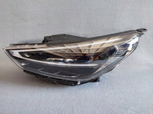 Laden Sie das Bild in den Galerie-Viewer, Frontscheinwerfer Hyundai I30 92101-G4600 G4921-63050 G4921-64030 LED Links