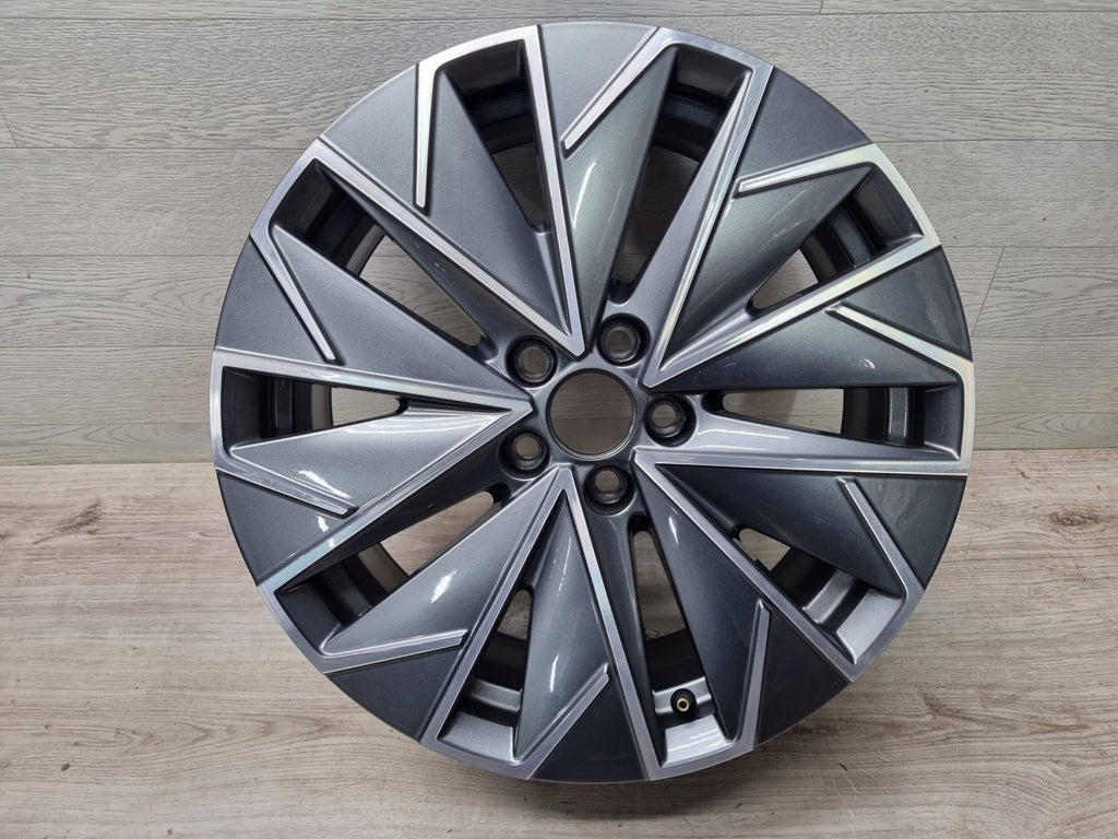 1x Alufelge 17 Zoll 658601025F 658601025L Skoda Scala Rim Wheel FEL7942673711cm