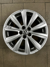 Load image into Gallery viewer, 1x Alufelge 16 Zoll 7.0&quot; 5x100 46ET Glanz Silber VW Polo 6r Rim Wheel