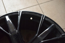 Laden Sie das Bild in den Galerie-Viewer, 1x Alufelge 20 Zoll 9.0" 5x112 20ET Glanz Schwarz Rim Wheel FEL4589525467uu