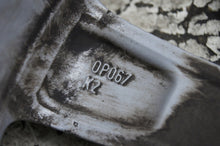 Load image into Gallery viewer, 1x Alufelge 17 Zoll 7.0&quot; 5x105 42ET Opel Astra J Rim Wheel