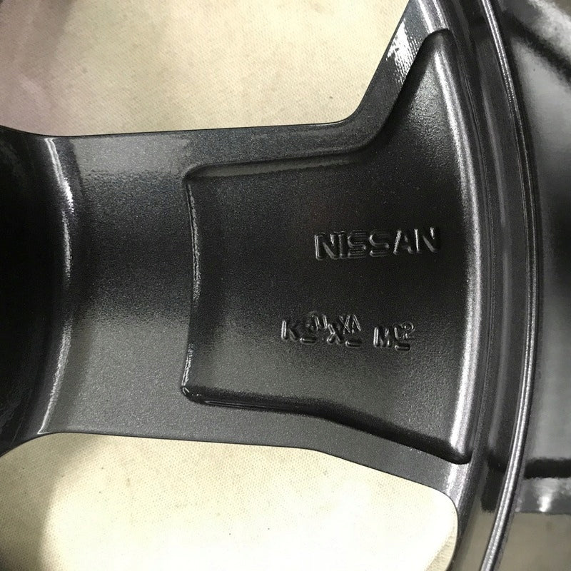 1x Alufelge 18 Zoll 7.5" 5x114.3 45ET 6UA8A R208755 Nissan 1 Rim Wheel